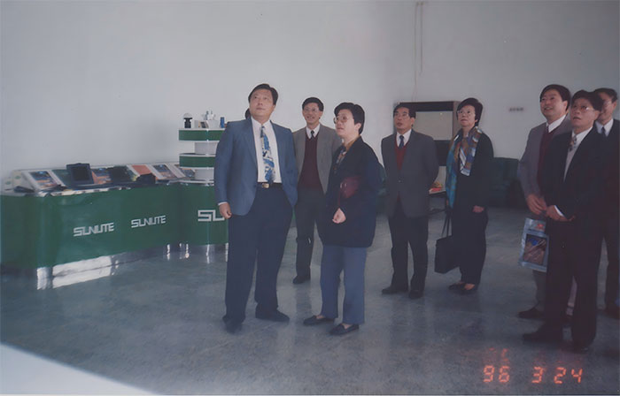 音容笑貌