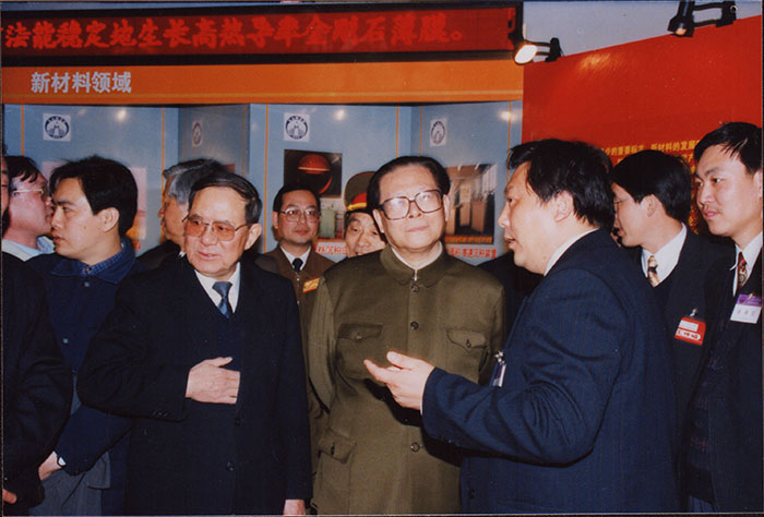 音容笑貌